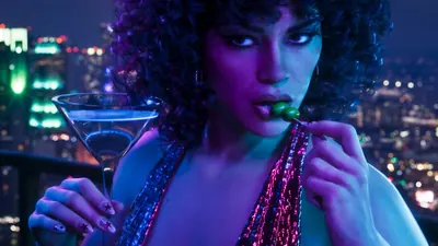 Atuendos y peinados del pack Vintage Vice City, imagen oficial de GTA VI